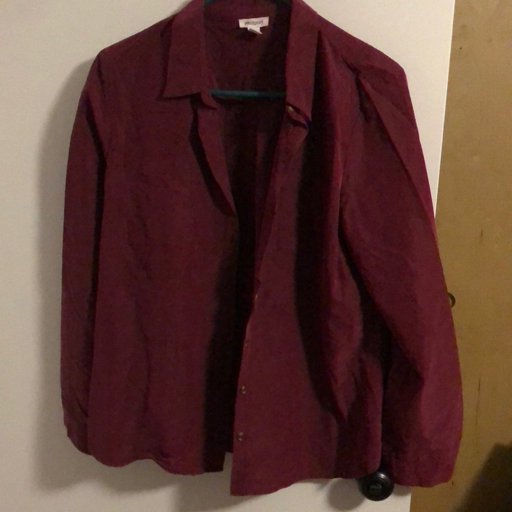 Women’s large button up blouse